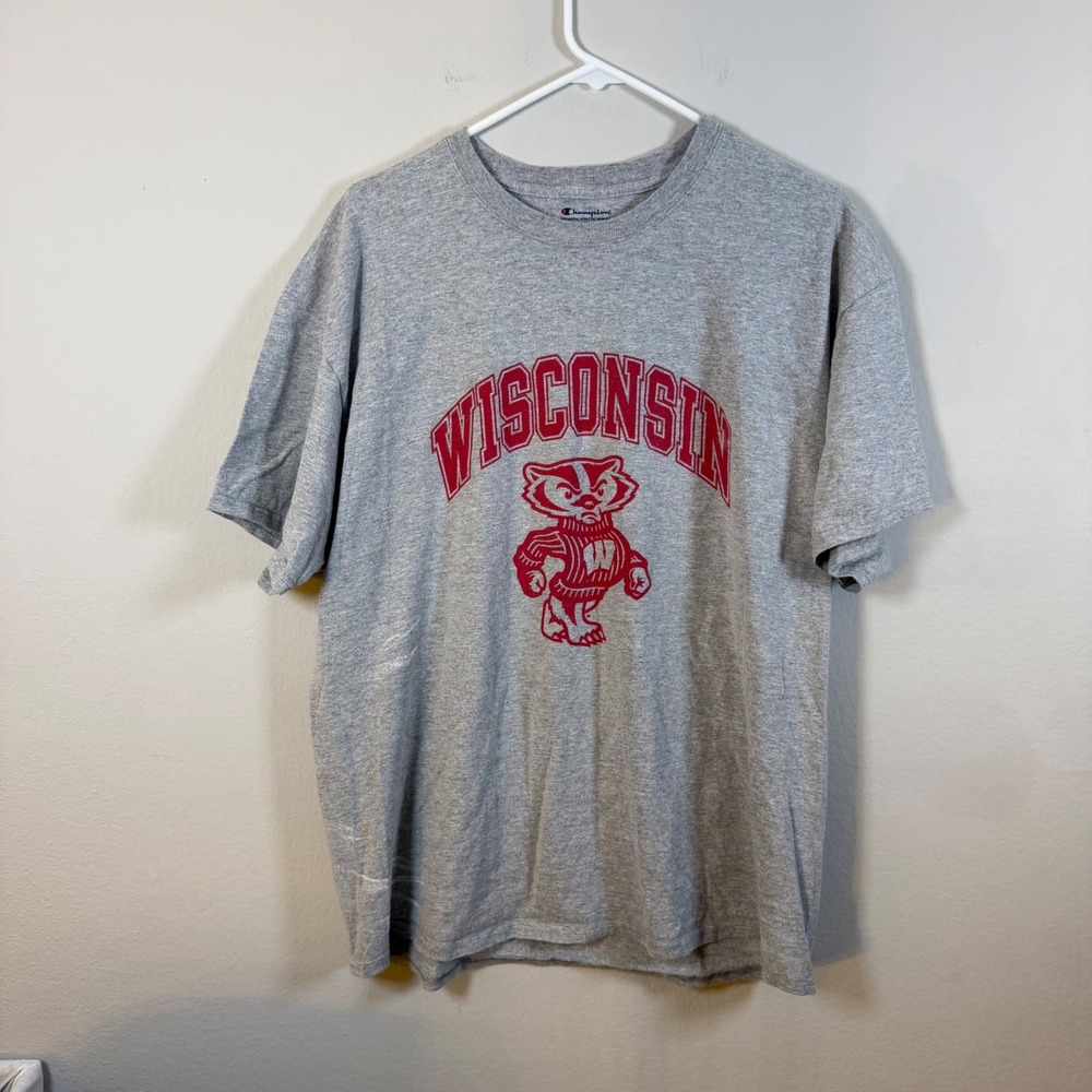 Champion Wisconsin Badgers‎ T Shirt Mens XL Grey Red Mascot Graphic Tee